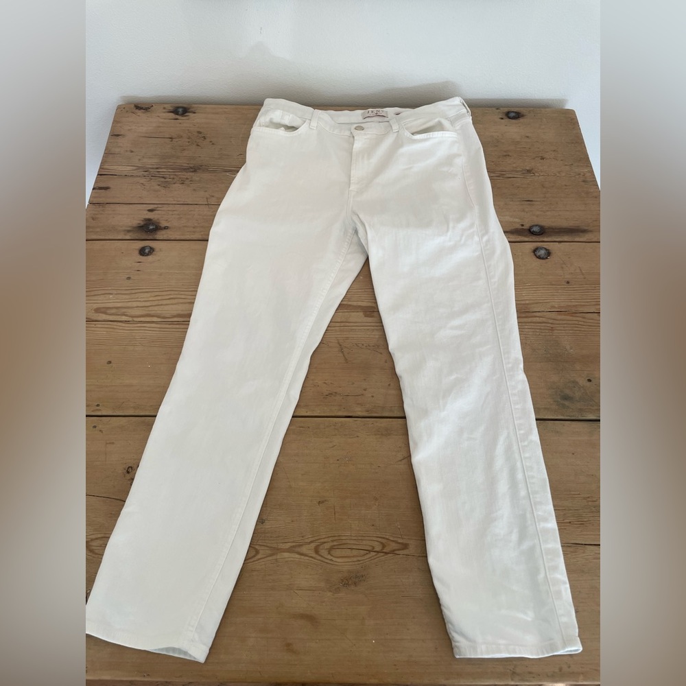 Jen 7 straight crop and roll size 12 white